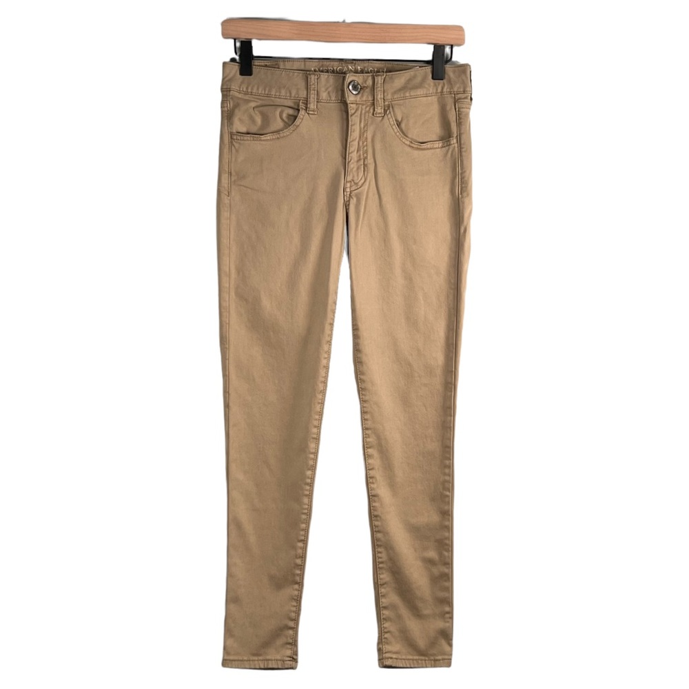 American Eagle Khaki Jegging Super Super Stretch Size 6 Short